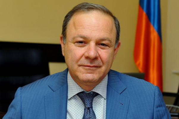 Министр здравоохранения Армении примет родных умерших рожениц