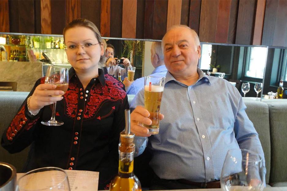 Сергею и Юлии Скрипалям предложили жить под новыми именами, воспользовавшись помощью ЦРУ