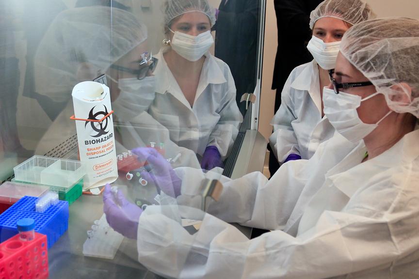 США возобновляют финансирование экспериментов со смертельными вирусами