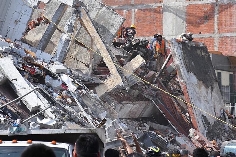 Землетрясение в Мексике: российские дипломаты остались без жилья, число жертв превысило 200
