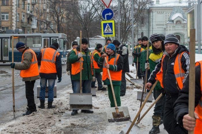 МВД предлагает ввести наказание за незаконное трудоустройство иностранцев в России - СМИ