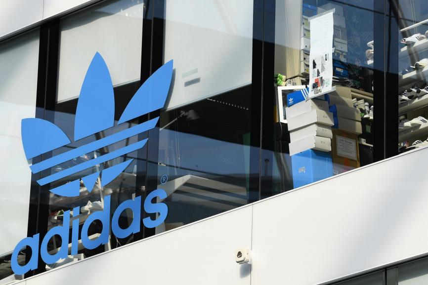 Самая известная фирма спортивной одежды, обуви и инвентаря отметила 70-летний юбилей: как появился бренд Adidas
