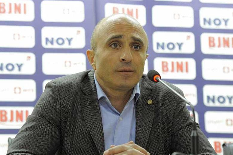 Հայաստանի Ֆուտբոլի հավաքականի գլխավոր մարզիչը հրաժարական է ներկայացրել 