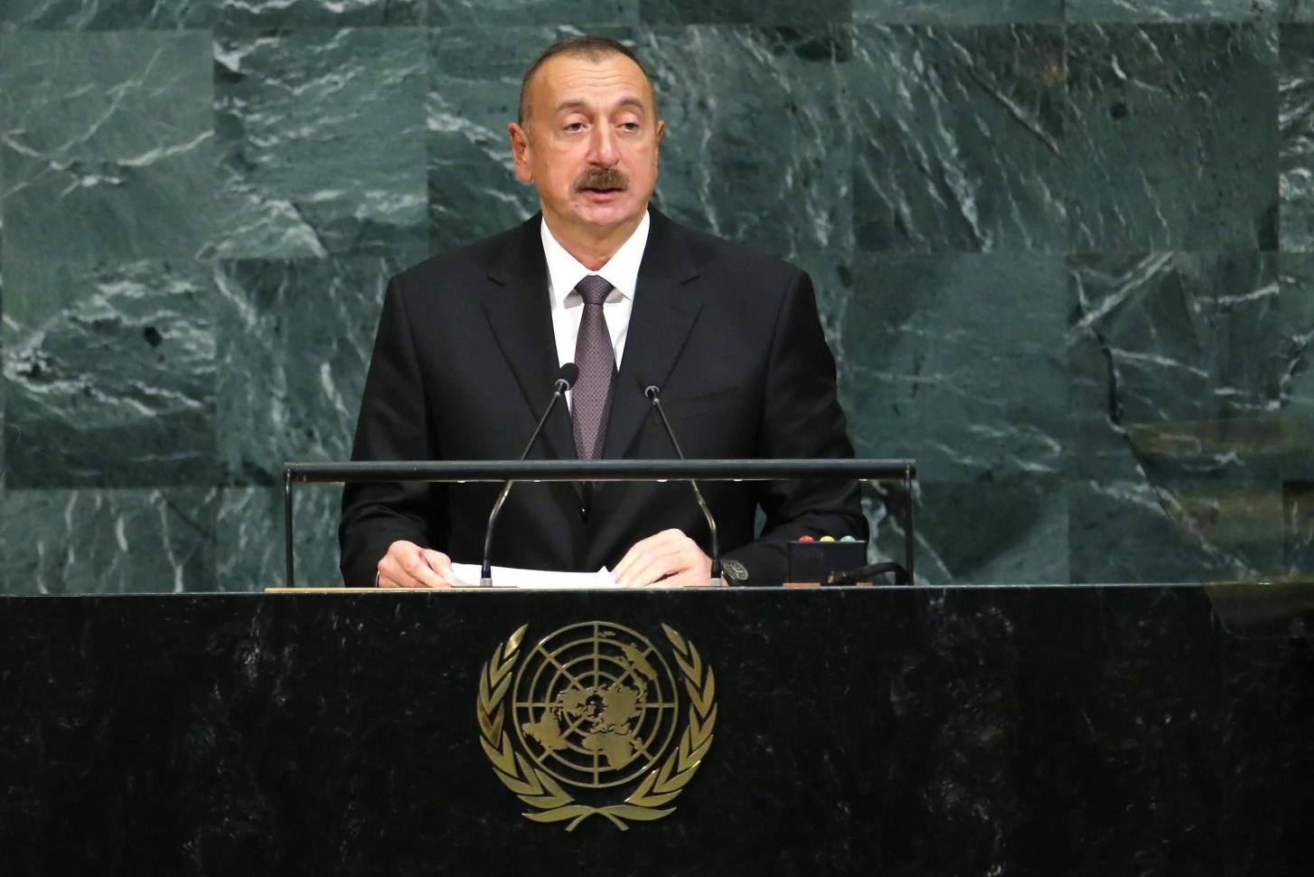 Алиев может провести семинар по диктатуре -  The Washington Post