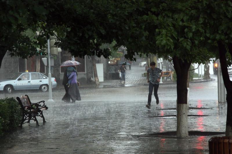 Температура воздуха понизится завтра на 5-6 градусов: на всей территории Армении ожидаются дожди и грозы