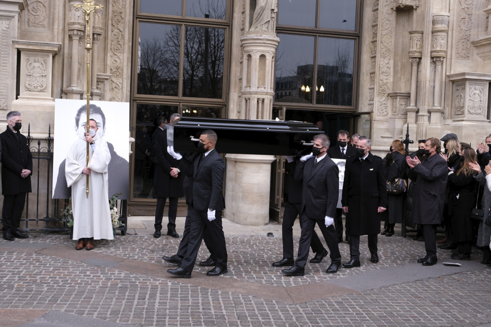 24 часа с гаспаром. В Париже простились с актером Гаспаром Ульелем. Сесиль Кассель на похоронах Гаспара Ульеля. Похороны Гаспара Ульеля.
