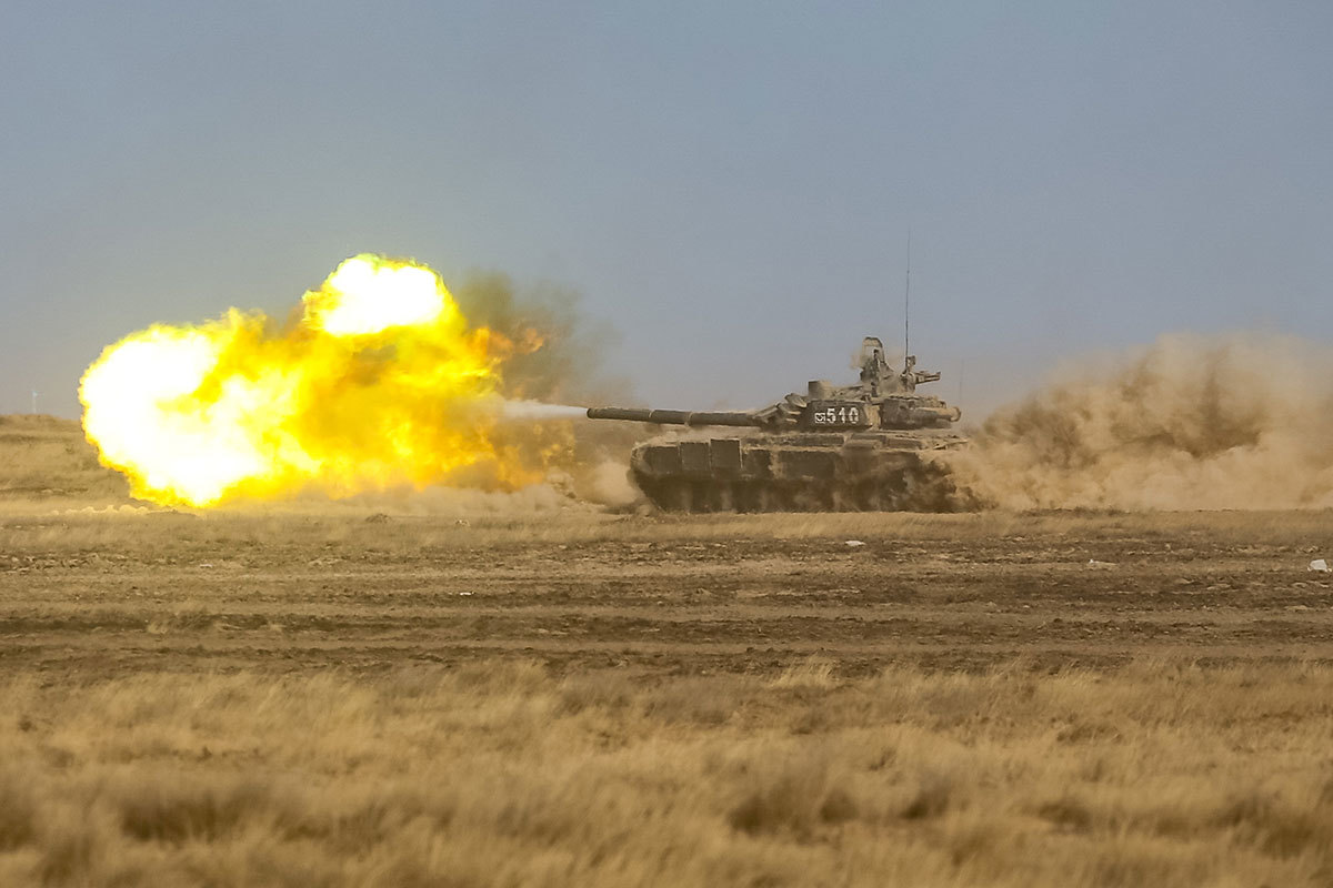 Танкисты и артиллеристы ЮВО и МО Армении выполнили боевые стрельбы на полигоне Алагяз