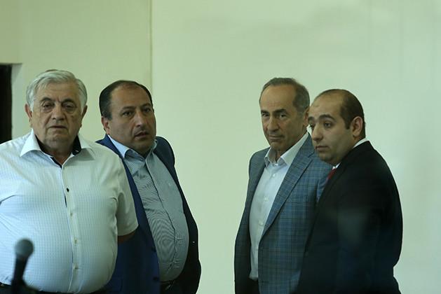 Состоится судебное заседание по делу об аресте имущества второго президента Армении Роберта Кочаряна