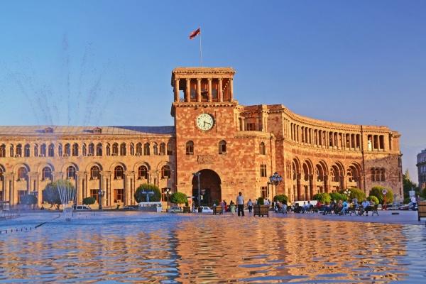 В Армении все правительственные здания на 100% перейдут на солнечную энергию
