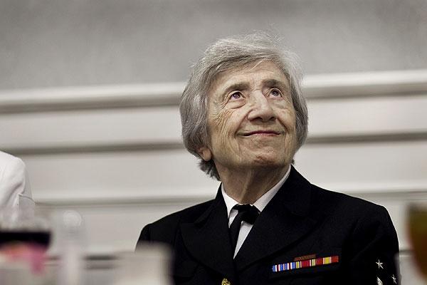 Храбрая женщина: Анна Тер-Вартанян –  первая и последняя женщина, удостоившаяся звания офицера высшей категории ВМС США