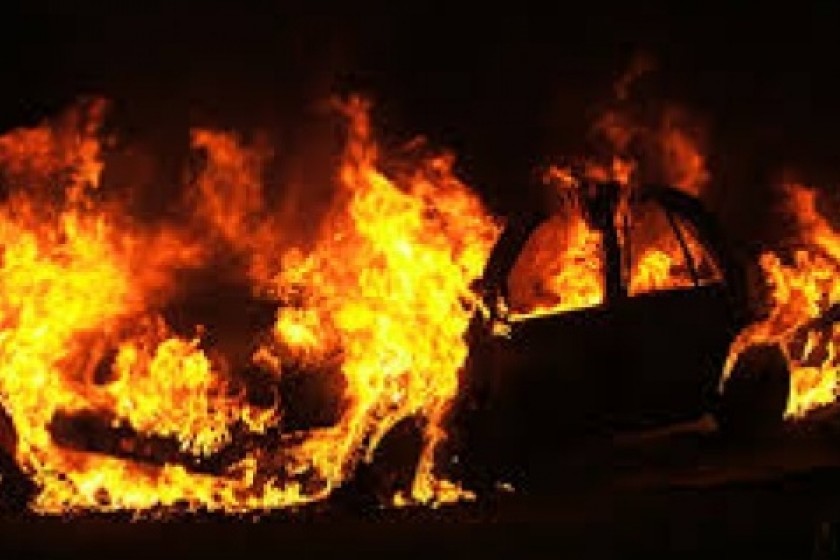 Նախիջևանյան միջդիրքային տարածքում ադրբեջանցիների կրակոցից հայկական ԶՈՒ մեքենա է այրվել 