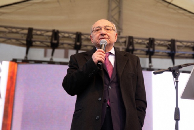 Вазген Манукян: Внеочередные выборы могут пройти только после отставки Пашиняна