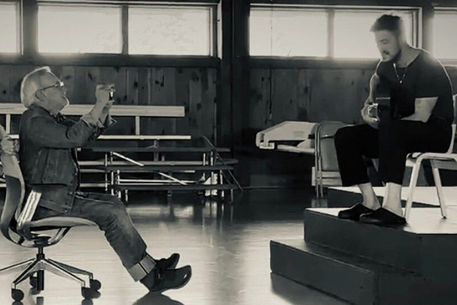 Стивен Спилберг снял свой первый клип на трек «Cannibal» Маркуса Мамфорда