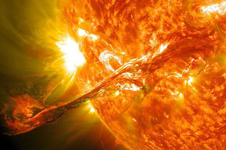На Солнце произошла самая мощная вспышка с сентября 2017 года