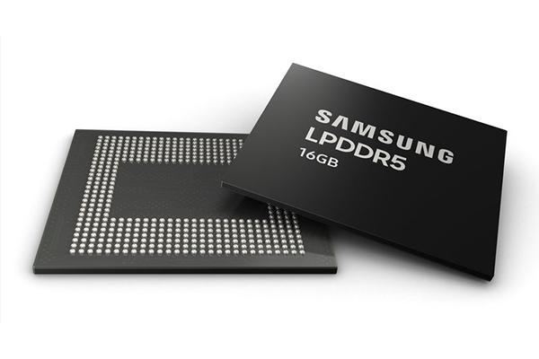Samsung начал производство первых в мире 16-гигабайтных модулей DRAM-памяти