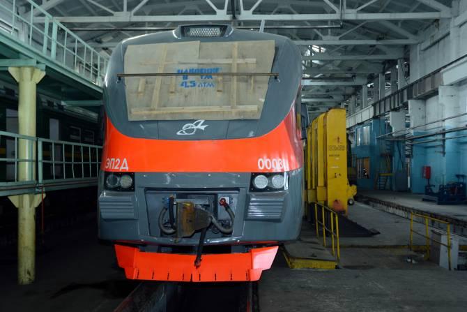 В Армению доставлен новый электропоезд ЭП-2Д: он будет работать на маршруте Ереван- Гюмри