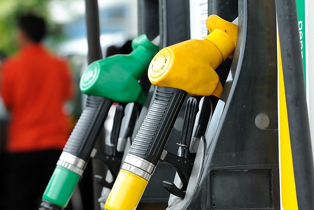 Комиссия по защите экономической конкуренции изучает вопросы, связанные с ценой на бензин