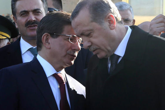 Эрдоган находится под «опекой» военных путчистов и вскоре будет «устранен»․  Давутоглу
