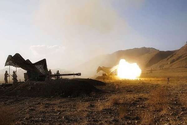 На четвертый день военных учений КСИР на границе с Азербайджаном артиллерия уничтожила запланированные цели