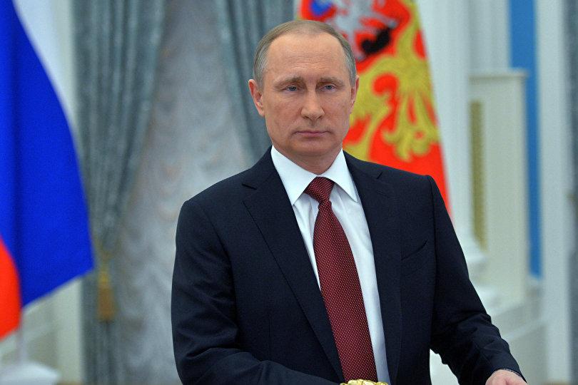 Путин прилетел в Самарканд почтить память Каримова
