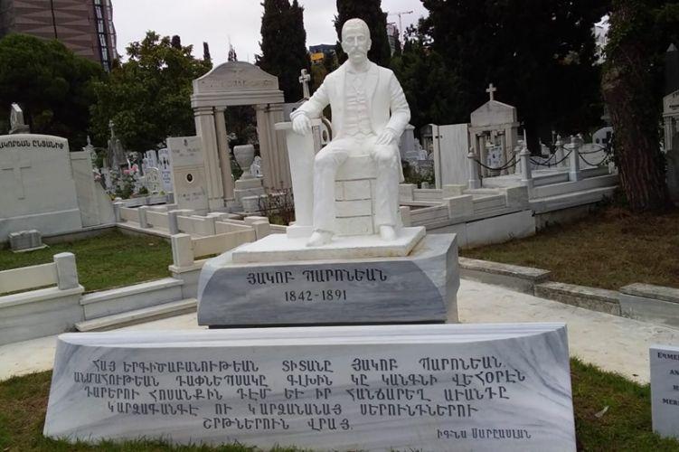 Ստամբուլում բացվել է հայտնի հայ գրող, երգիծաբան Հակոբ Պարոնյանի արձանը