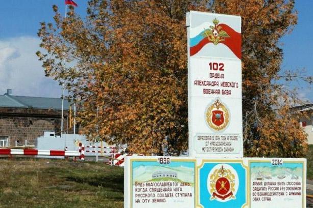 Посольство России в Армении опровергает причастность военнослужащего 102-ой базы к убийству женщины в Гюмри