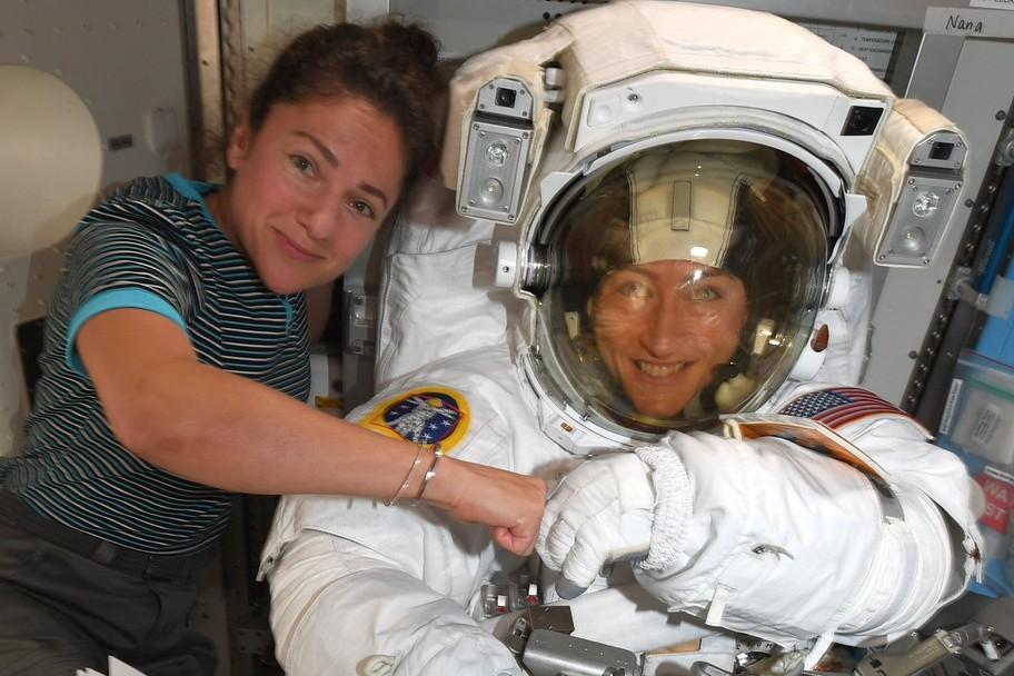 Впервые в истории: в открытый космос выйдут сразу две женщины
