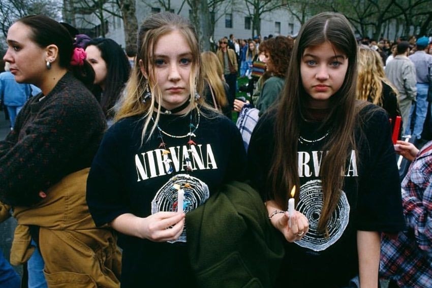 Наследники британского художника подали в суд на группу Nirvana за кражу иллюстрации для мерча