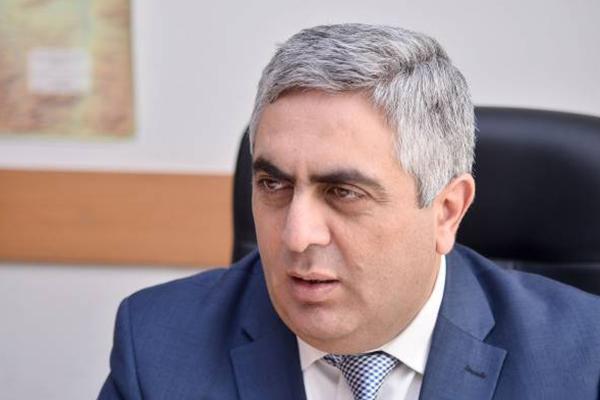 Арцрун Ованнисян покидает пост пресс-секретаря министра обороны Армении