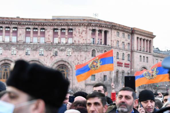 МВД Арцаха опровергает слухи об участии в митинге Пашиняна