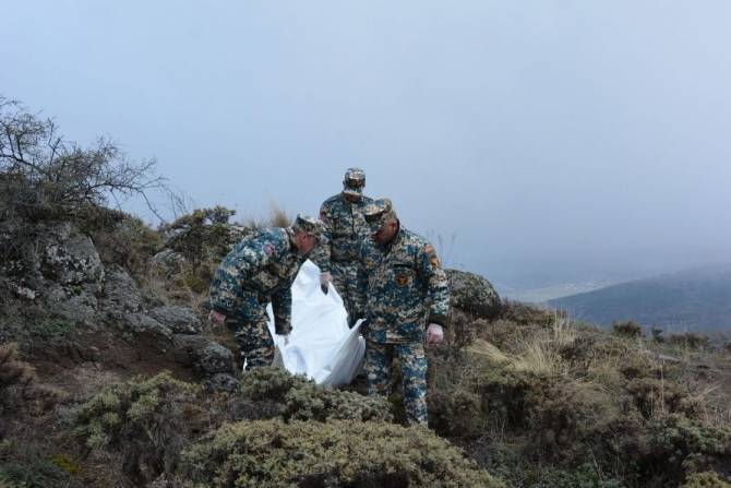 Образцы останков погибших военнослужащих будут отправлены в Нидерланды