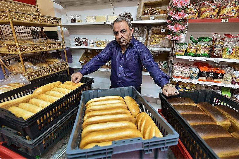 В России скончался Мамуд Шавершян, известный тем, что бесплатно раздавал хлеб неимущим