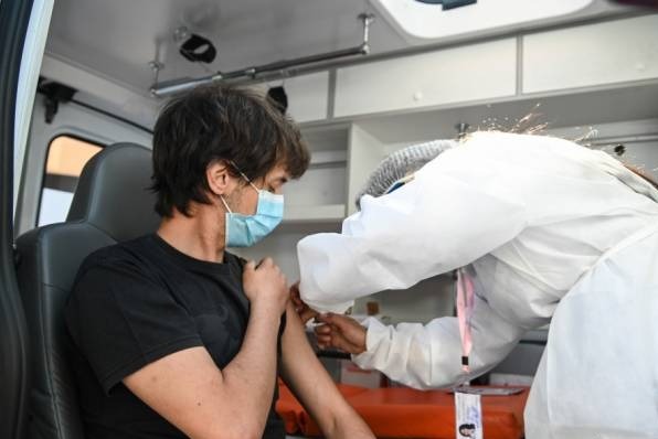 В Армении число вакцинированных от коронавируса достигло 55 557 человек