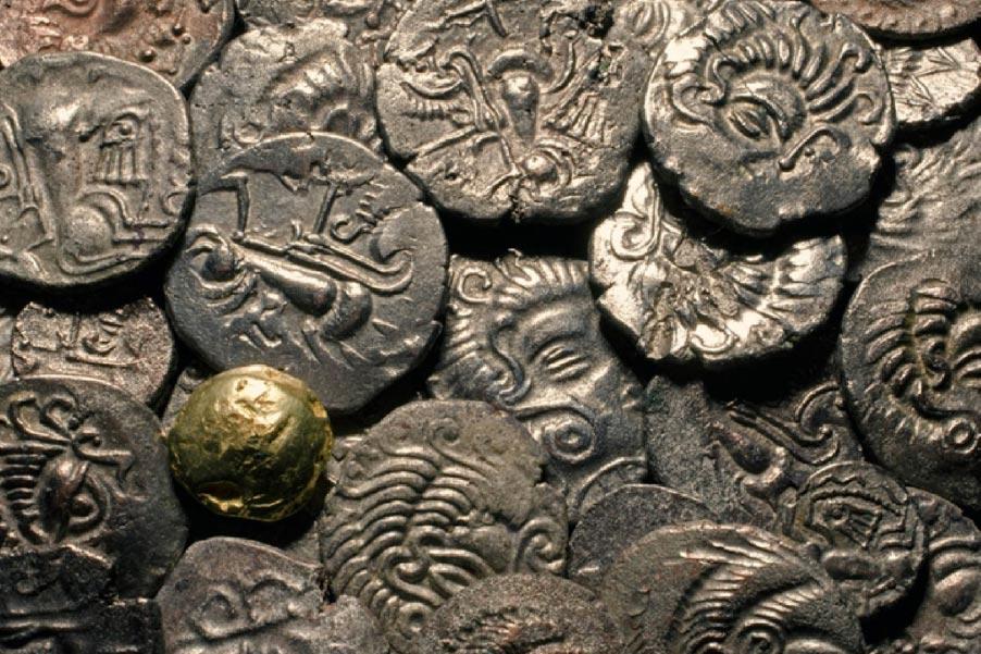 Потрясающая находка: кельтский клад золотых монет внесен в Книгу рекордов Гиннеса
