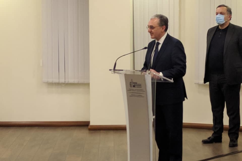 Խստորեն հորդորում եմ պահպանել հայկական պետական այս կառույցը․ Մնացականյանը հրաժեշտ է տվել ԱԳՆ անձնակազմին