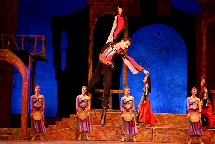«Гаянэ» на легендарной сцене Большого: чем удивит Москву театр оперы и балета Армении