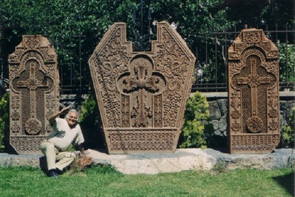 Волшебник в своем деле: скульптор Арсен Фаносян создавал необычайную красоту, добро и вечность духа армянского народного искусства