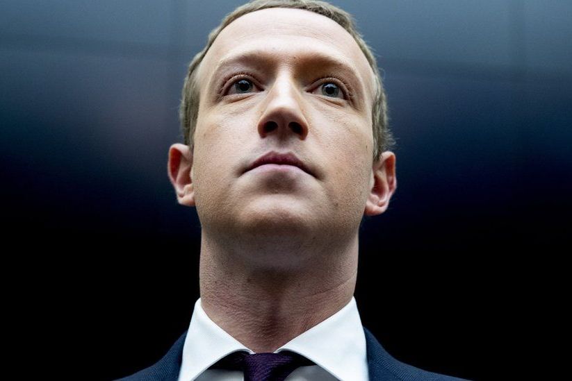 Впервые за всю историю Facebook число активных пользователей соцсети сократилось