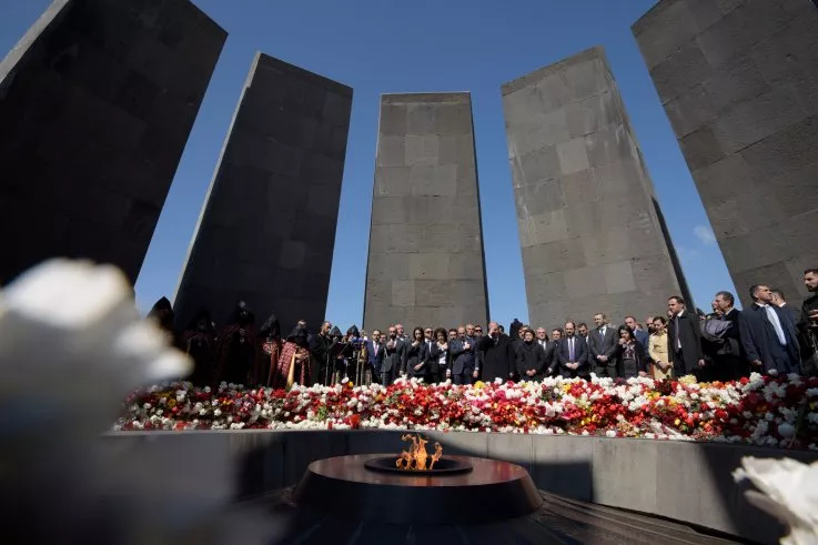 Проект признания Геноцида армян находится на столе Трампа: Newsweek