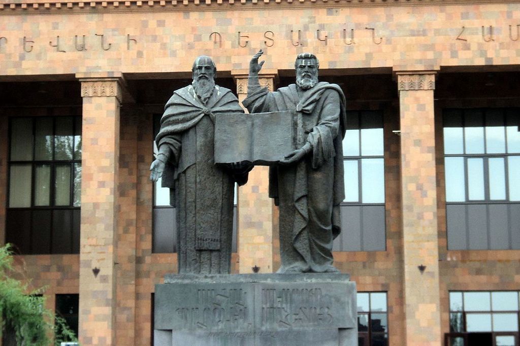 Сурб Таргманчац: почему в Армении первых авторов и переводчиков не только почитали как ученых мужей, но и причислили к лику святых