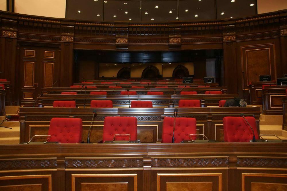 В парламенте Армении утром не было кворума