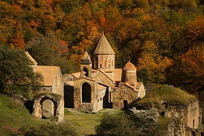 Древнейший в мире армянский монастырь - Дадиванк! Минутка Истории