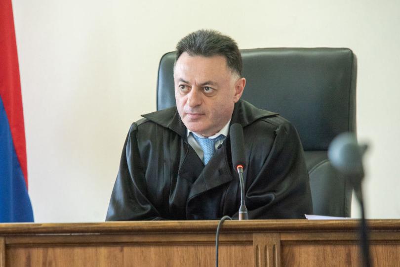 Շուրջ 50 փաստաբան պատրաստ է պաշտպանել Քոչարյանին ազատ արձակած դատավորի շահերը 