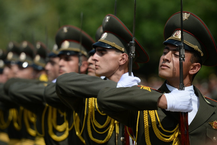 Հայ զինծառայողները մեկնել են ՌԴ՝ մասնակցելու «Կովկաս-2020» զորավարժությանը