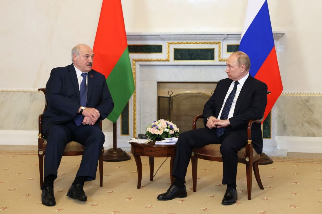 Лукашенко и Путин обсудили транзит в Калининград