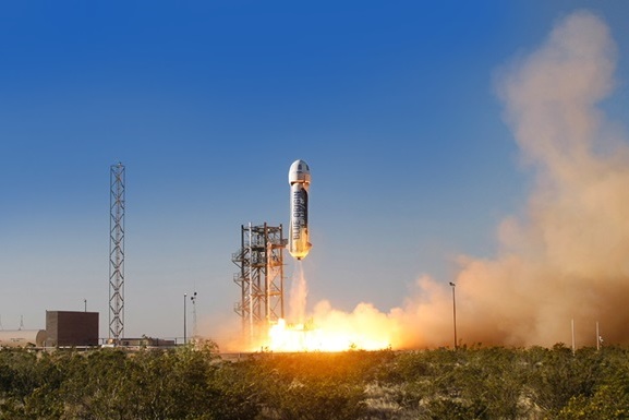 Компания Безоса Blue Origin получила лицензию на осуществление полетов в космос суборбитального корабля с людьми на борту