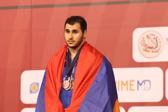 Молодежная сборная Армении по тяжелой атлетике завоевала 5 медалей на чемпионате мира