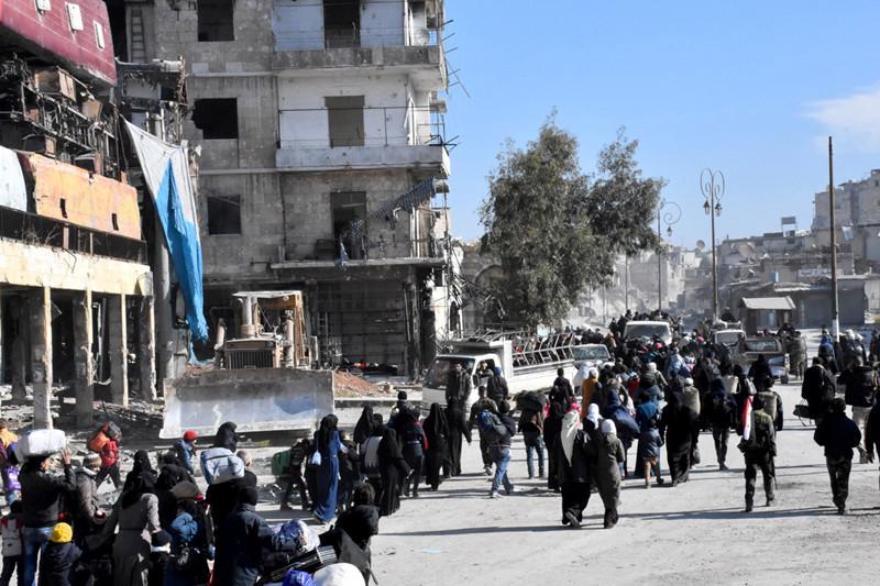 Сирийская армия приостановила боевые действия в Алеппо из-за крупнейшей гуманитарной операции