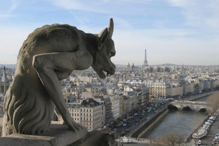 «Усыновить» гаргулью или химеру: необычное предложение для восстановления Собора Парижской Богоматери