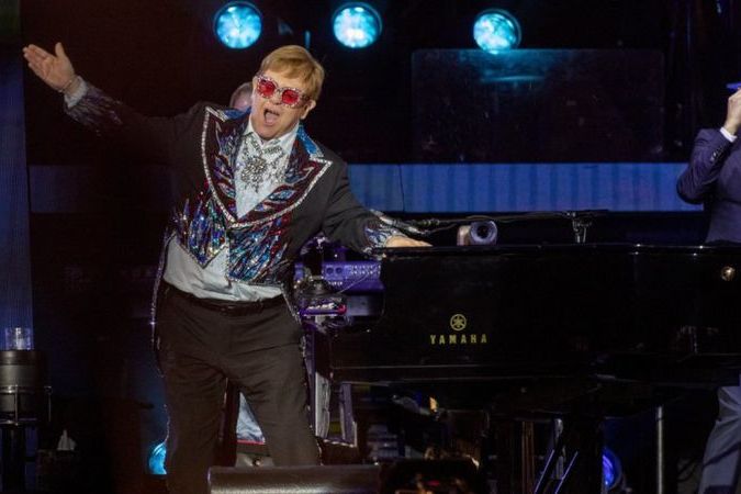 Элтон Джон даст свой последний концерт в Британии на фестивале Гластонбери
